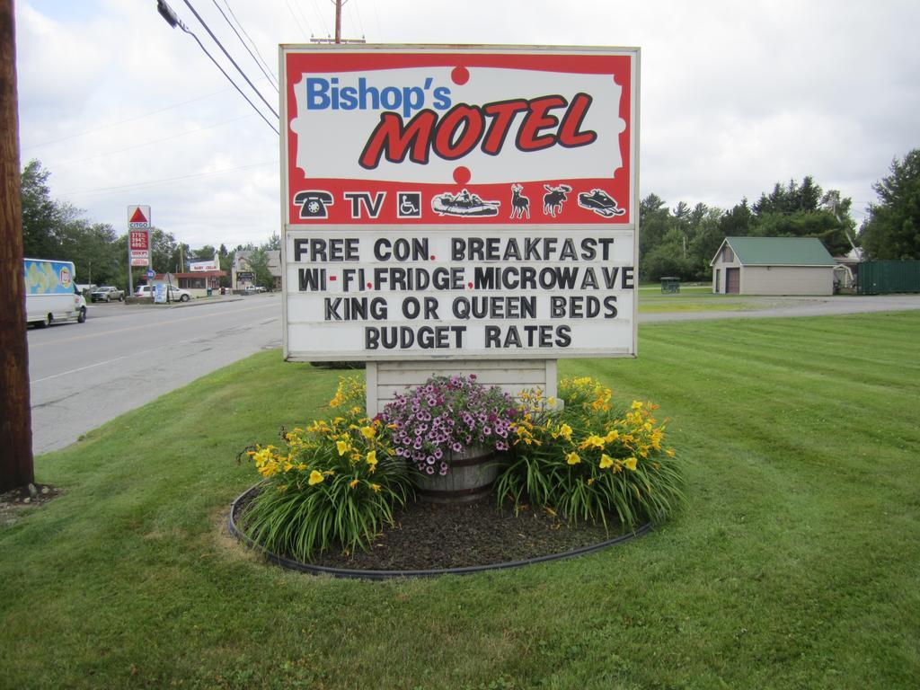 Bishops Country Inn Motel Jackman Exterior photo